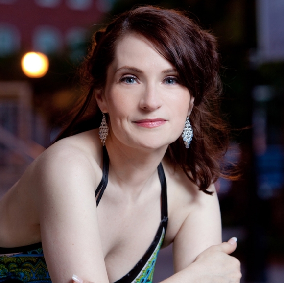 Meet your Posher, Alessa - Picture 7 of 8